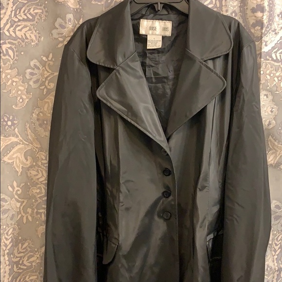 Black button rain coat - Picture 3 of 4